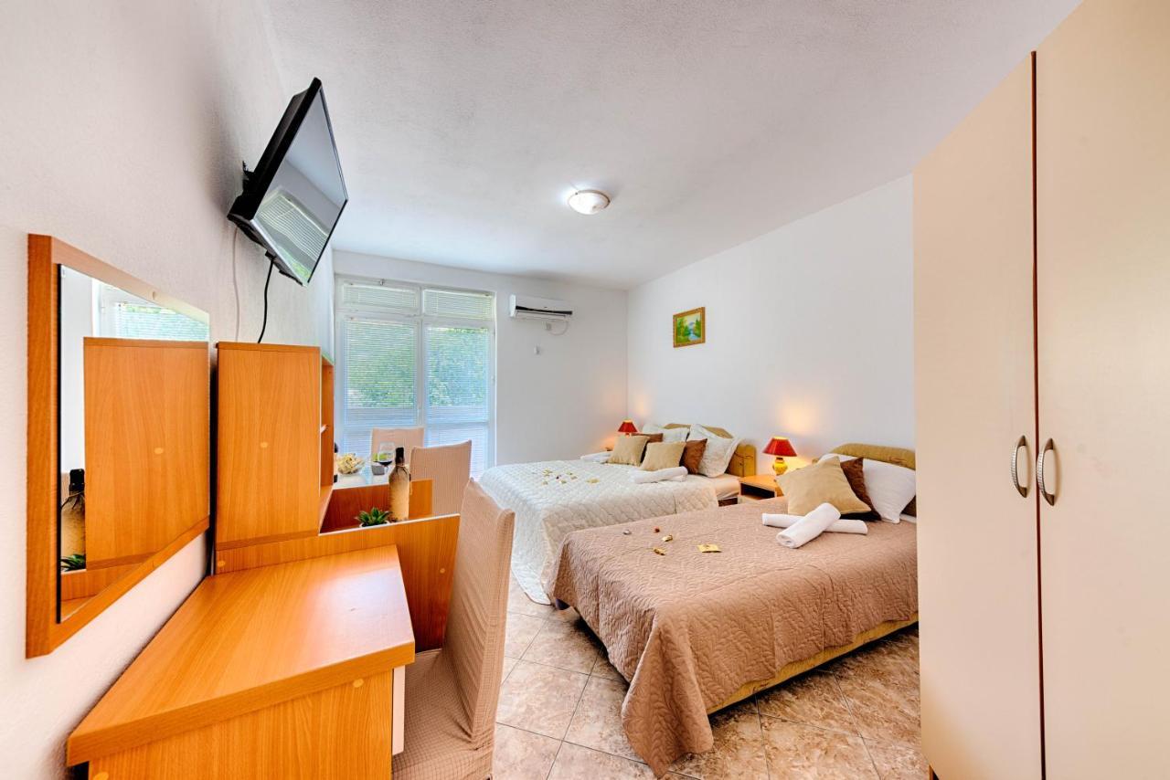 Hotel Dana ชานจ์ ภายนอก รูปภาพ