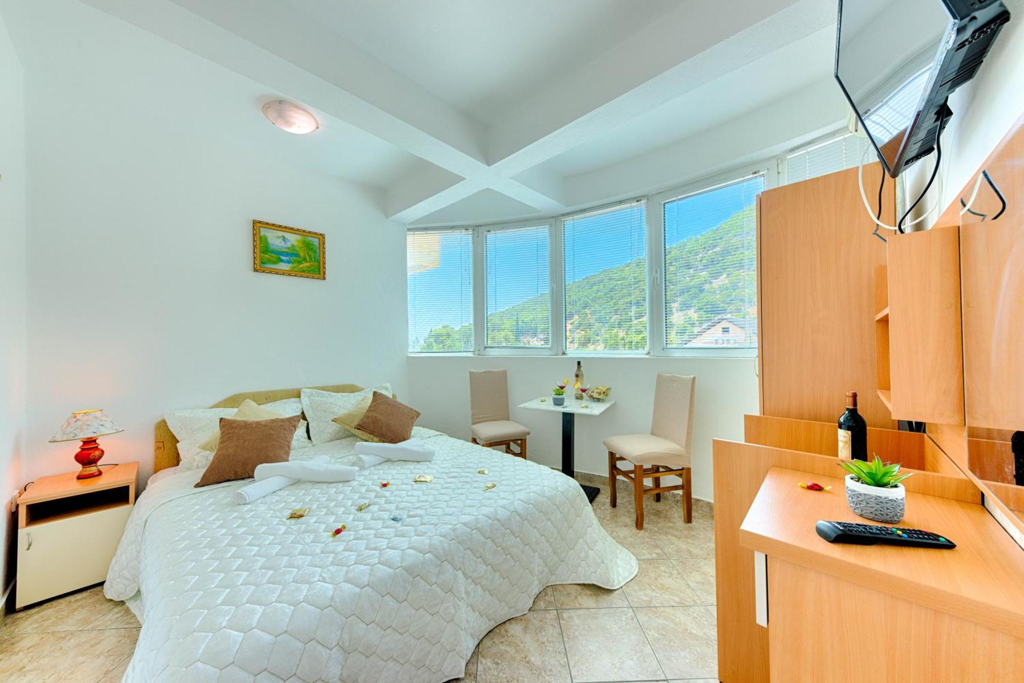 Hotel Dana ชานจ์ ภายนอก รูปภาพ